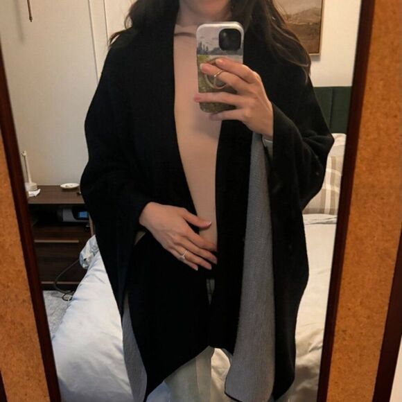 Black Calvin Klein Ruana - Picture 1 of 4